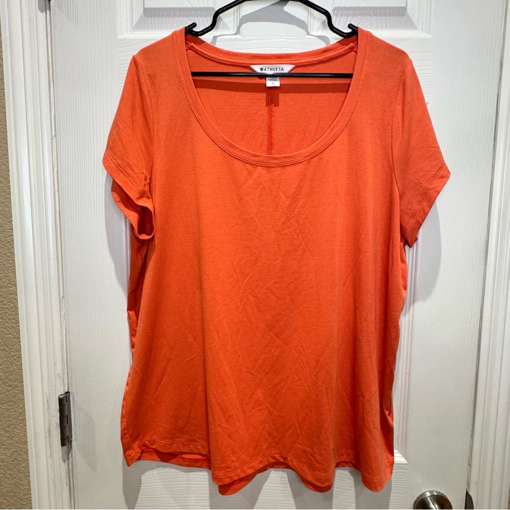 Athleta Women's XL Short Sleeve Tee Salmon Orange Pink Workout Yoga